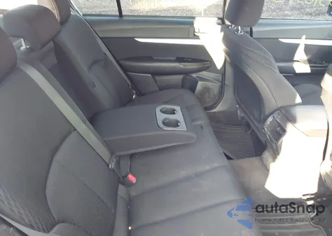 2010 Subaru Legacy 2.5I Premium z USA, uszkodzony, nr VIN 4S3BMBB63A3210232